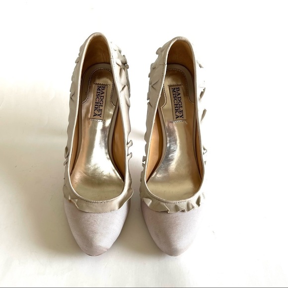 Badgley Mischka Shoes Tai High Heels Pump Leather Ruffle Ice Gray Stilettos 7.5 - Picture 4 of 12